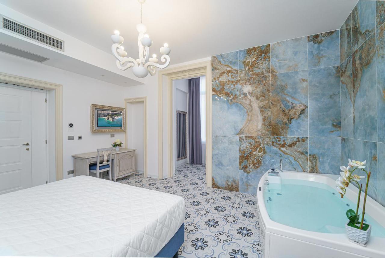 Plaza Boutique Hotel - Тропеа Екстериор снимка